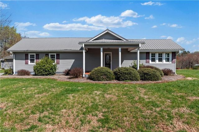 613 Nc Highway 67, Boonville, NC 27011