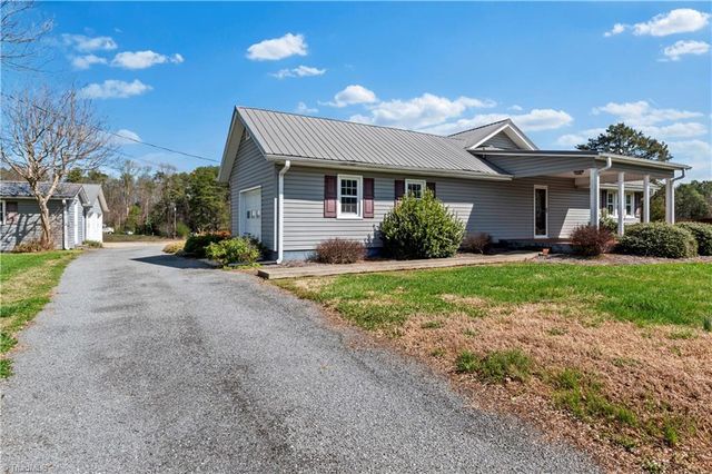 613 Nc Highway 67, Boonville, NC 27011