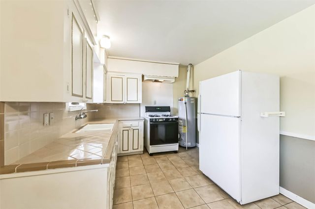 221 N Hagerman Street, Houston, TX 77011