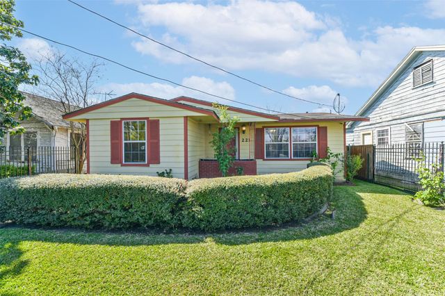221 N Hagerman Street, Houston, TX 77011