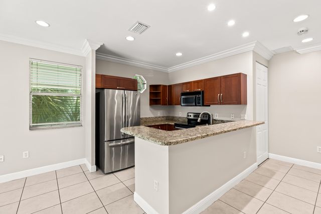 29 NE 24TH Avenue 29, Pompano Beach, FL 33062