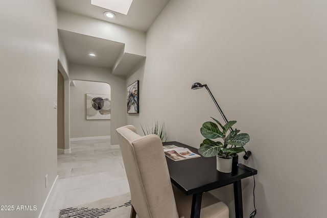 2043 W NOPAL Avenue, Mesa, AZ 85202
