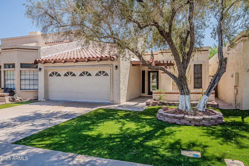 2043 W NOPAL Avenue, Mesa, AZ 85202 — photo 2