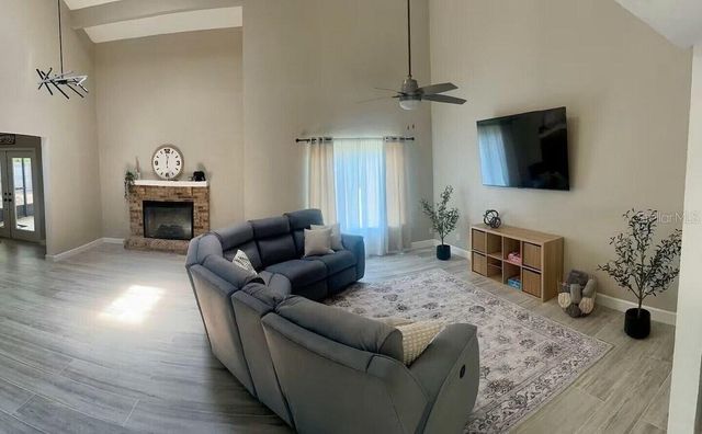 8804 BAY VISTA COURT, Orlando, FL 32825