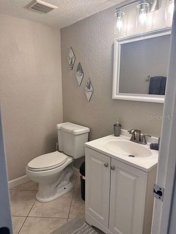 8804 BAY VISTA COURT, Orlando, FL 32825