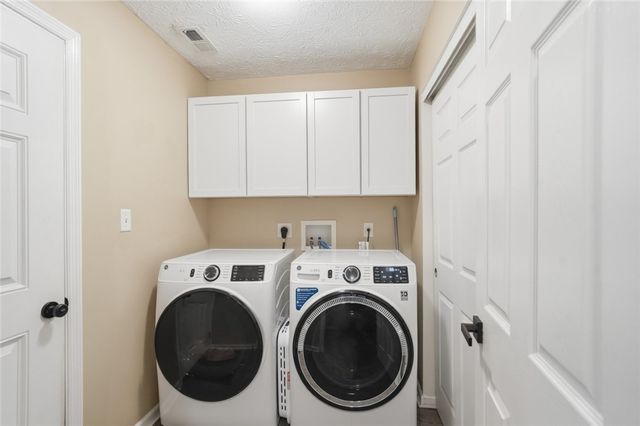 211 Blue Quail Place, Trenton, OH 45067