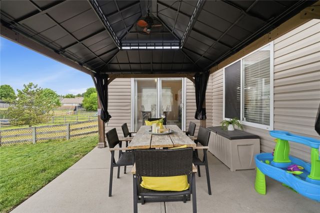 211 Blue Quail Place, Trenton, OH 45067