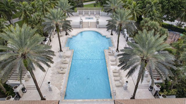 10337 Trianon Place, Wellington, FL 33449