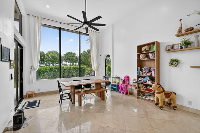 10337 Trianon Place, Wellington, FL 33449