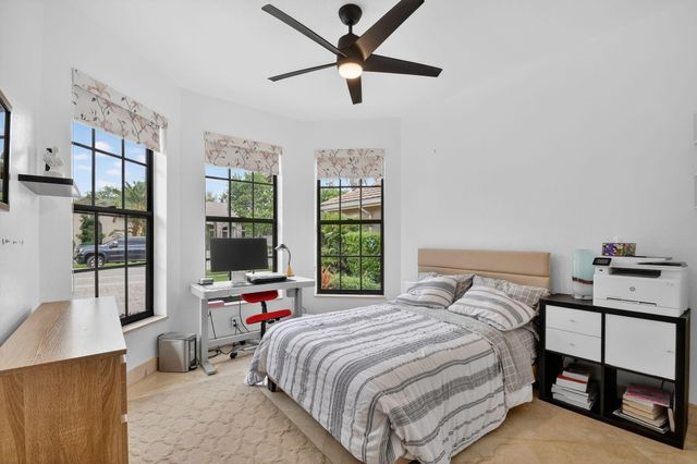 10337 Trianon Place, Wellington, FL 33449