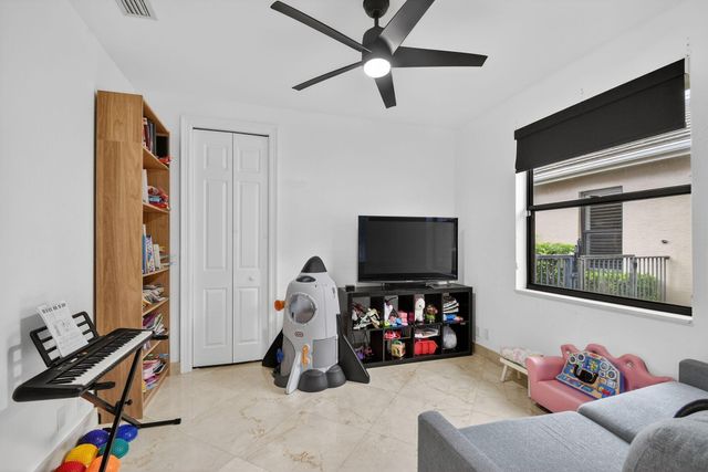 10337 Trianon Place, Wellington, FL 33449