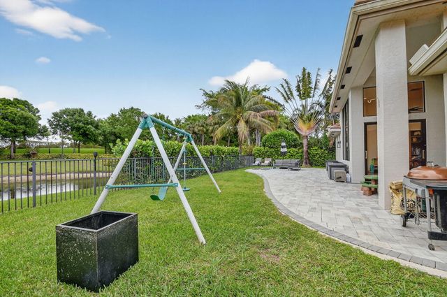 10337 Trianon Place, Wellington, FL 33449
