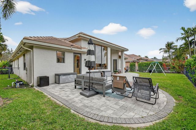 10337 Trianon Place, Wellington, FL 33449
