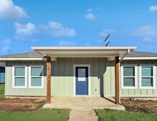 116 Sterling Drive, Chickasha, OK 73018