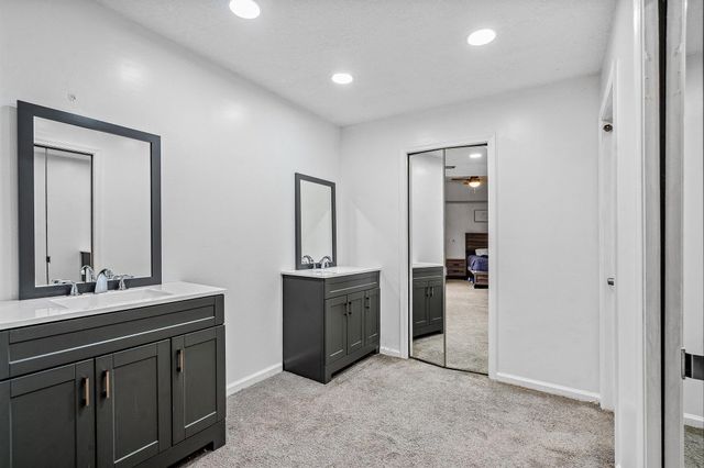 9 Atrium Circle A, Atlantis, FL 33462