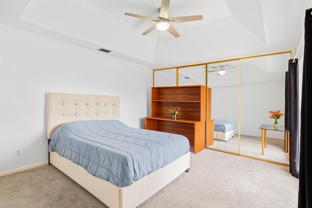 9 Atrium Circle A, Atlantis, FL 33462