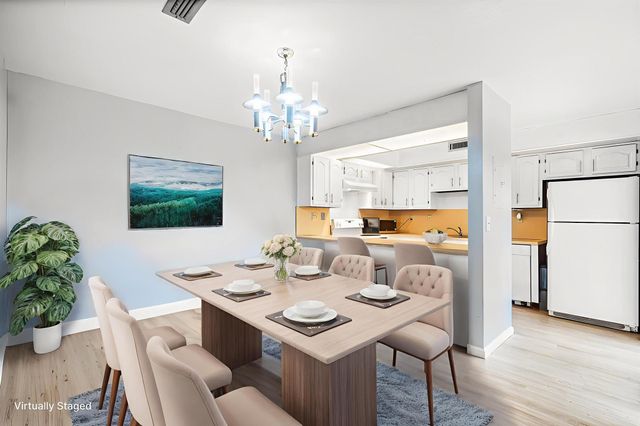 9 Atrium Circle A, Atlantis, FL 33462