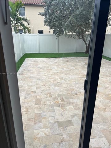 3344 W 91st Ter 3344, Hialeah, FL 33018