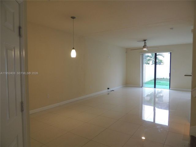 3344 W 91st Ter 3344, Hialeah, FL 33018