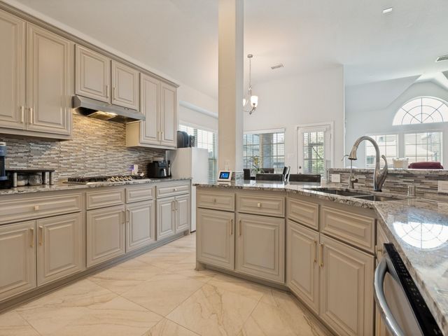 528 Shasta Street, Desoto, TX 75115