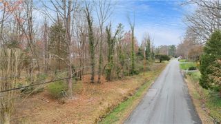 2550 Cromwell Rd, North Chesterfield, VA 23235
