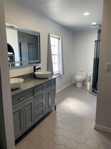 2325 LAUDERDALE COURT, Orlando, FL 32805