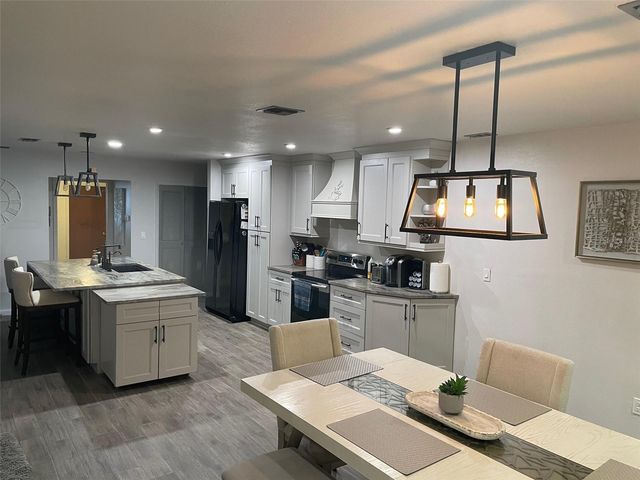 2325 LAUDERDALE COURT, Orlando, FL 32805