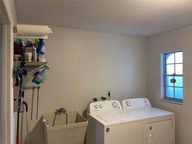 2325 LAUDERDALE COURT, Orlando, FL 32805