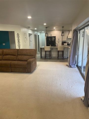 2325 LAUDERDALE COURT, Orlando, FL 32805