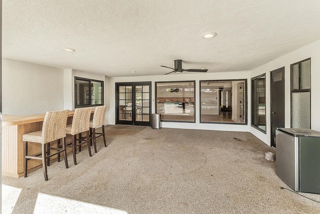 Image 45 of property listing at 3729 W Fir Avenue, Fresno, CA 93711