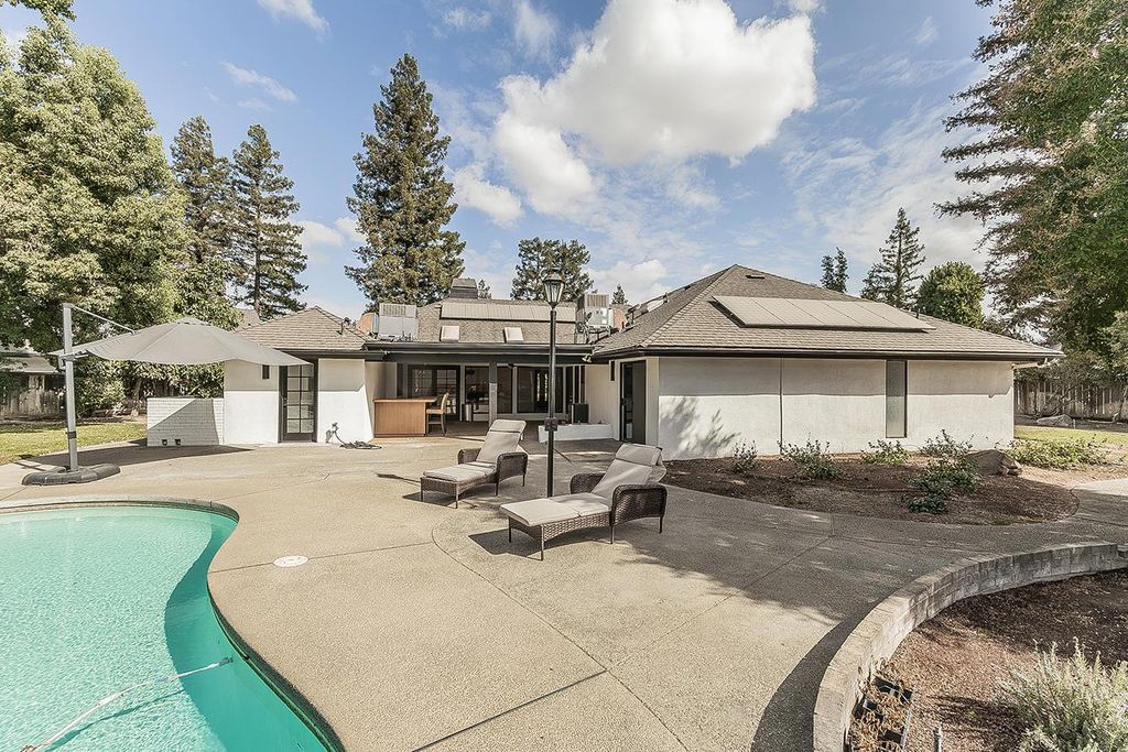 Image 49 of property listing at 3729 W Fir Avenue, Fresno, CA 93711