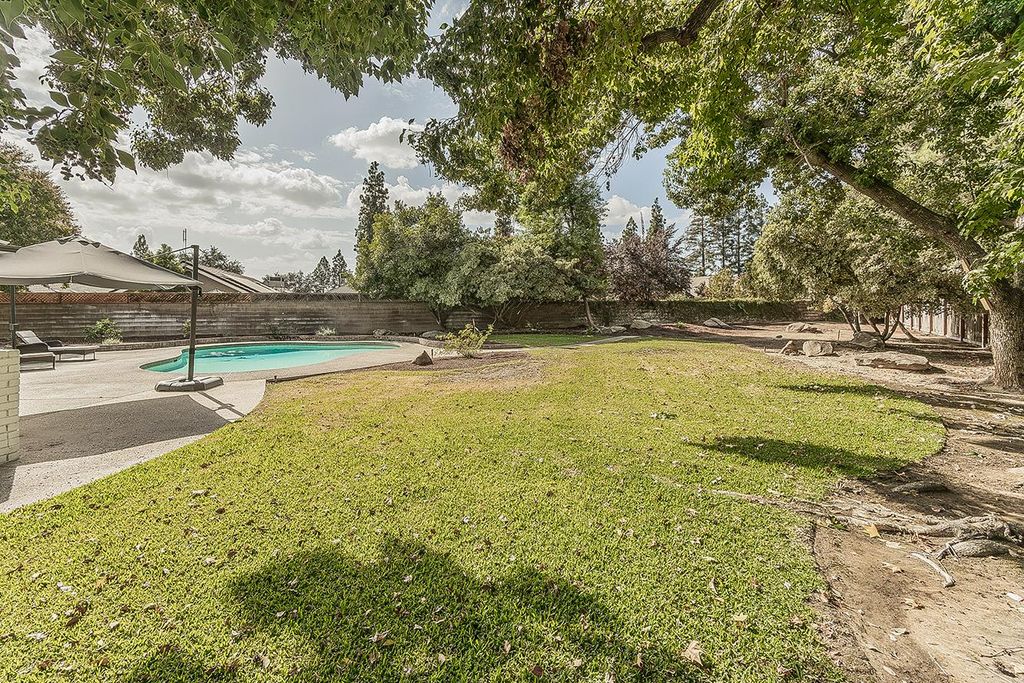 Image 51 of property listing at 3729 W Fir Avenue, Fresno, CA 93711