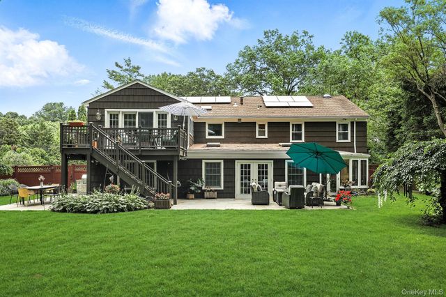 14 Edgemont Circle, Scarsdale, NY 10583