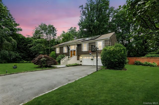 14 Edgemont Circle, Scarsdale, NY 10583