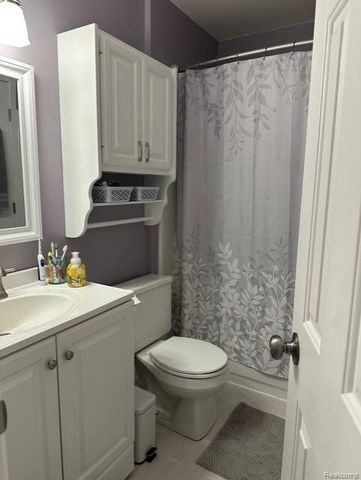 390 S Spring Brooke Drive 390, Brighton, MI 48116