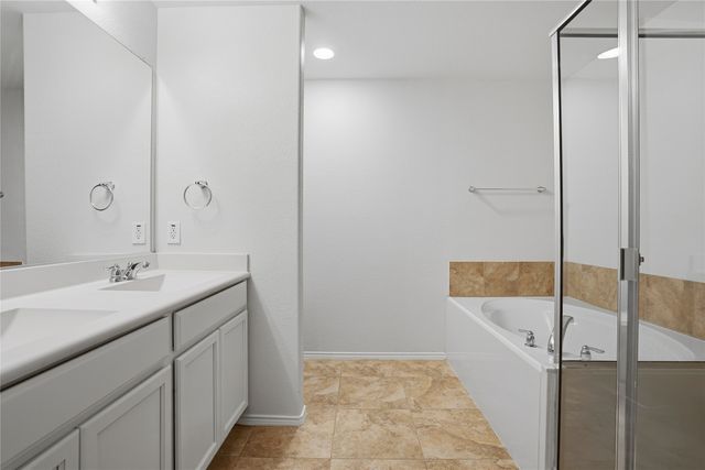 271 Lamar Drive, Lavon, TX 75166