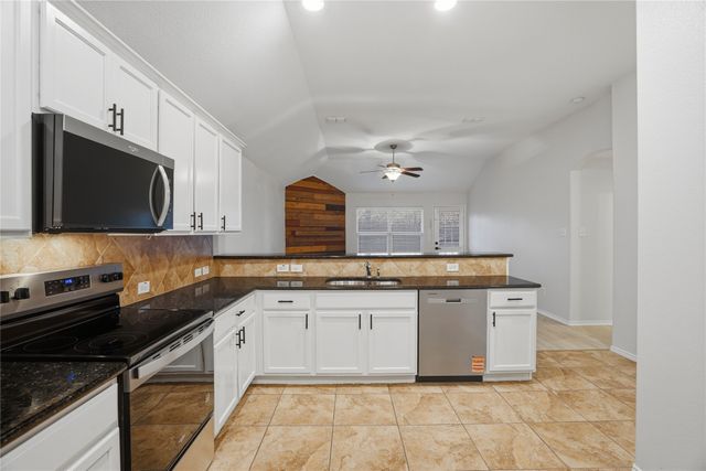 271 Lamar Drive, Lavon, TX 75166