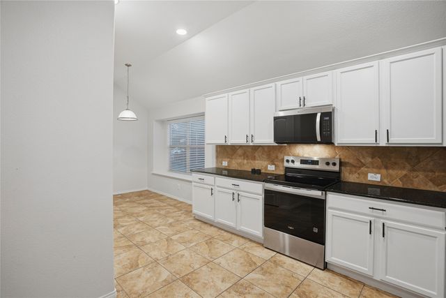 271 Lamar Drive, Lavon, TX 75166