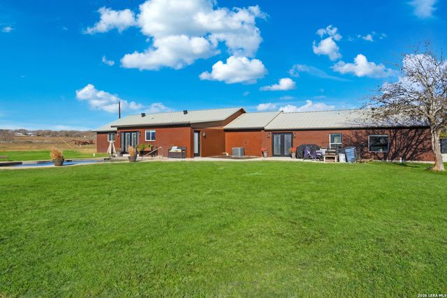 280 County Road 322, La Vernia, TX 78121