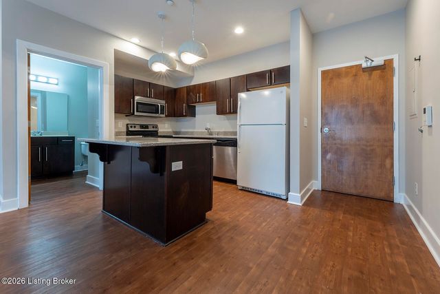 110 S Campbell St 213, Louisville, KY 40206