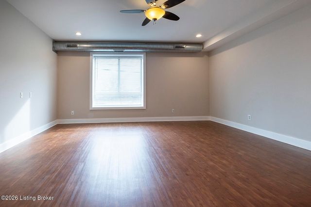 110 S Campbell St 213, Louisville, KY 40206