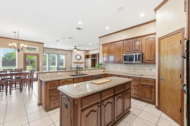 3308 Benbrook Cove, Corinth, TX 76208