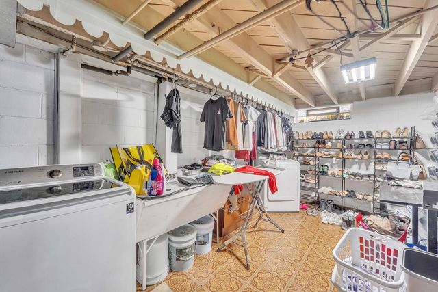 2109 W Oklahoma AVENUE, Milwaukee, WI 53215