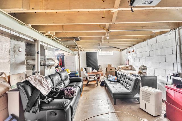 2109 W Oklahoma AVENUE, Milwaukee, WI 53215