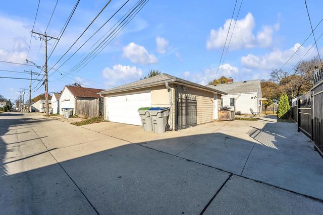 2109 W Oklahoma AVENUE, Milwaukee, WI 53215