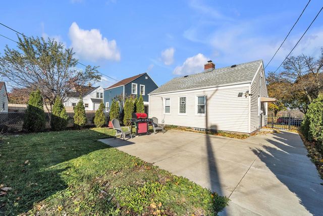 2109 W Oklahoma AVENUE, Milwaukee, WI 53215