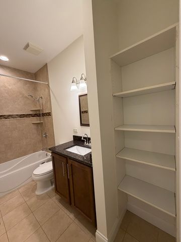 7733 N Marshfield Avenue 3, Chicago, IL 60626