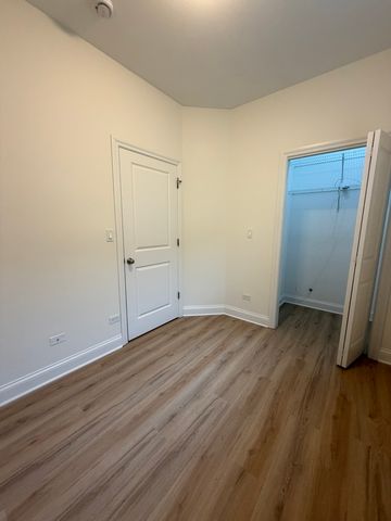 7733 N Marshfield Avenue 3, Chicago, IL 60626