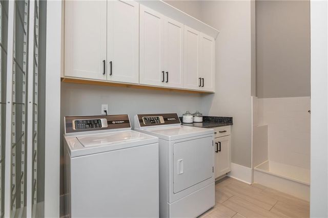 130 Von Lake Drive, Milton, GA 30004
