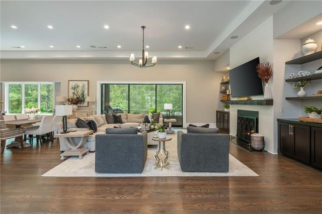 130 Von Lake Drive, Milton, GA 30004